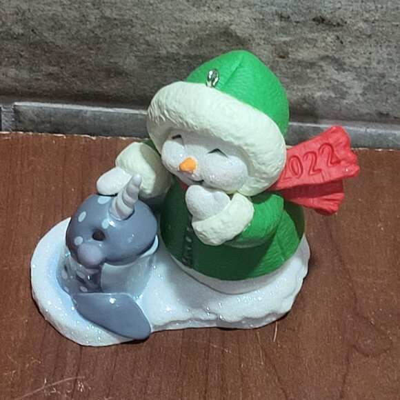 Hallmark Snow Buddies 2022 Christmas Ornament - Picture 5 of 12